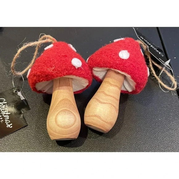 Red White Gnome Toadstool Mushroom Christmas Ornaments Set Of 2 Felt Wood #1 NEW - Picture 1 of 5